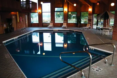 Photo 2 - Capital O Amerihost Inn and Suites Mexico Hwy 54 MO