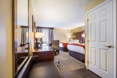 Photo 2 - Comfort Inn & Suites Fairborn near Wright Patterson AFB