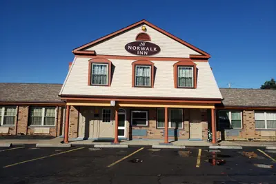 Photo 4 - Norwalk Inn