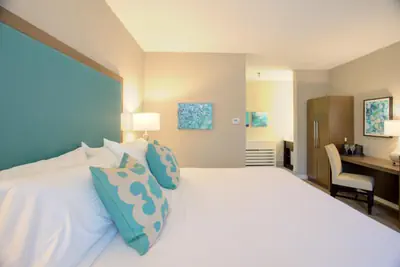 Photo 2 - Beachview Club Hotel
