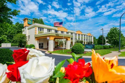Photo 3 - Quality Inn Huntersville near Lake Norman