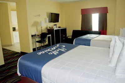 Photo 5 - Days Inn & Suites by Wyndham Augusta Near Fort Eisenhower