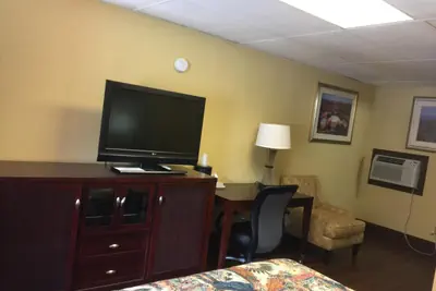 Photo 3 - Americas Best Value Inn Stone Mountain Atlanta E