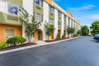 Photo 4 - Quality Inn Huntersville near Lake Norman