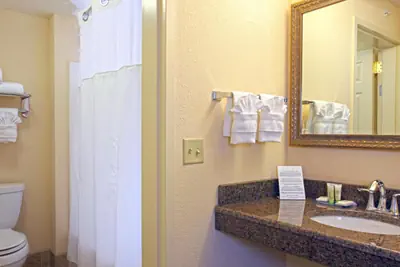 Photo 5 - Staybridge Suites North Brunswick by IHG