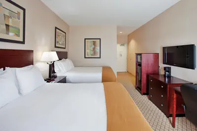 Photo 4 - Holiday Inn Express Hotel & Suites Wichita Airport by IHG