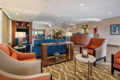 Photo 5 - Comfort Suites Speedway - Kansas City