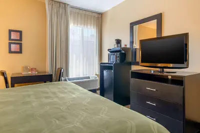 Photo 3 - Quality Inn & Suites Lenexa Kansas City