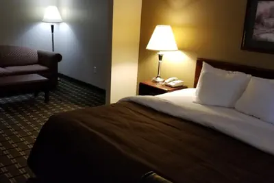 Photo 5 - FairBridge Inn & Suites Batavia-Darien Amusement Park