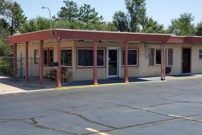 Photo 2 - Economy Inn