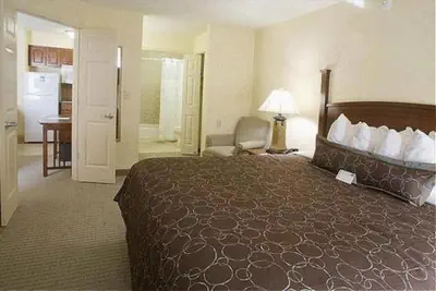 Photo 3 - Staybridge Suites - Kansas City-Independence by IHG