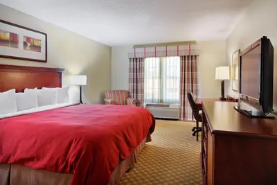 Photo 4 - Country Inn & Suites by Radisson, Rock Falls, IL