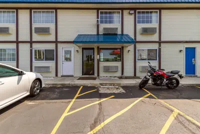 Photo 4 - Motel 6-Rossford, OH