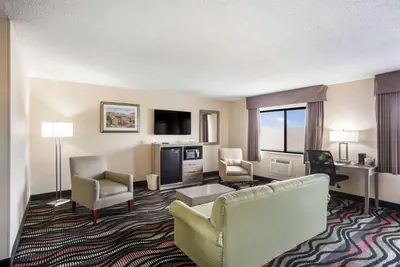 Photo 3 - Quality Inn Cedar Rapids South