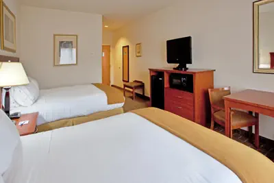Photo 2 - Holiday Inn Express & Suites - Hardeeville-Hilton Head by IHG