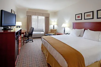 Photo 5 - Holiday Inn Express & Suites - Hardeeville-Hilton Head by IHG