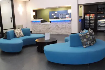 Photo 4 - Holiday Inn Express Hotel & Suites Bentonville by IHG