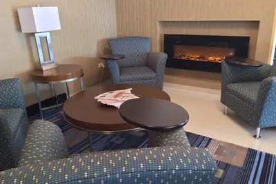 Photo 5 - Holiday Inn Express Chicago NW - Arlington Heights by IHG