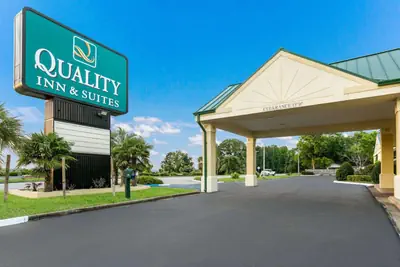 Photo 4 - Quality Inn & Suites near Lake Eufaula