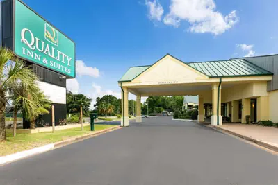 Photo 2 - Quality Inn & Suites near Lake Eufaula