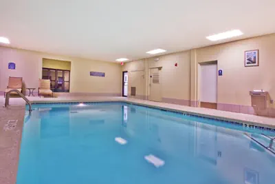Photo 4 - Holiday Inn Express Hotel & Suites - Atlanta/Emory University Area by IHG