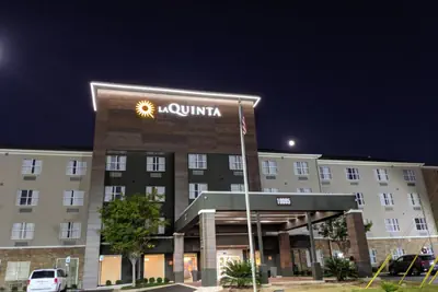 Photo 2 - La Quinta by Wyndham Montgomery