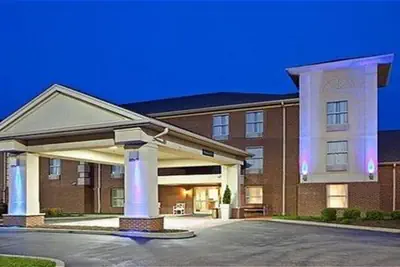 Photo 3 - Holiday Inn Express Fairfield by IHG