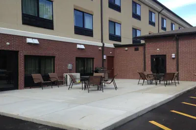 Photo 5 - Holiday Inn Express & Suites Cambridge by IHG