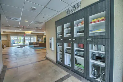 Photo 4 - Candlewood Suites Columbus - Grove City by IHG
