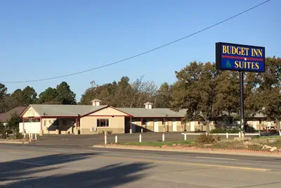 Photo 2 - Budget Inn & Suites Colby