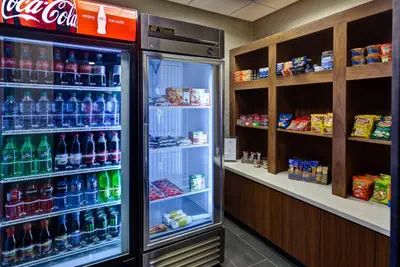 Photo 2 - Holiday Inn Express Hutchison by IHG