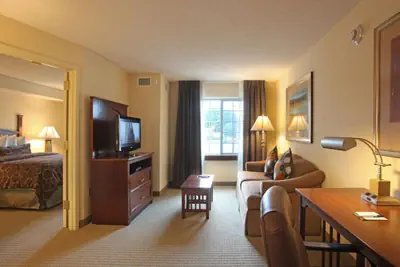 Photo 2 - Staybridge Suites North Brunswick by IHG