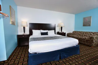 Photo 2 - Coratel Inn & Suites by Jasper Newton