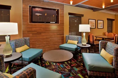 Photo 2 - Holiday Inn Express Hotel & Suites North Kansas City by IHG