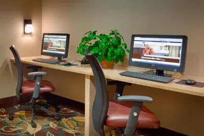 Photo 4 - Staybridge Suites Peoria Downtown by IHG