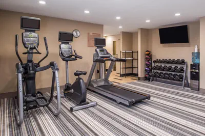 Photo 3 - Candlewood Suites Kansas City by IHG