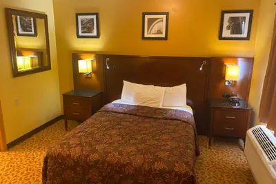 Photo 3 - Regal Inn Coffeyville KS US 169