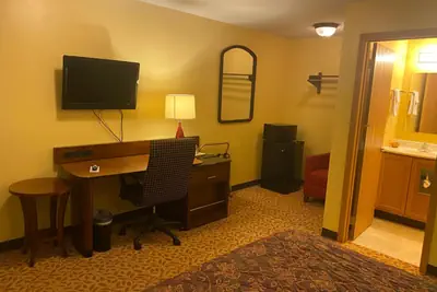 Photo 2 - Regal Inn Coffeyville KS US 169
