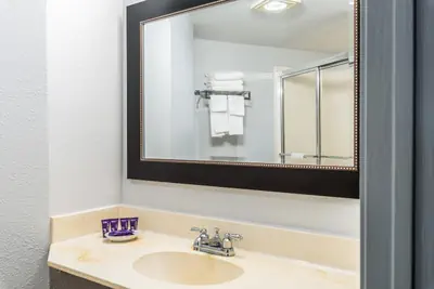 Photo 3 - Americas Best Value Inn Searcy