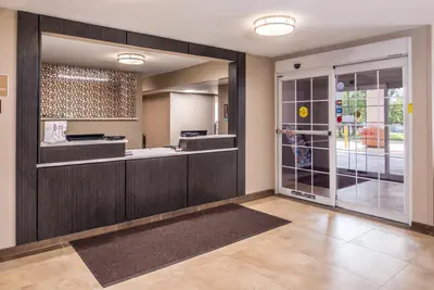 Photo 2 - Candlewood Suites - Topeka West by IHG