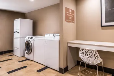 Photo 3 - Candlewood Suites - Topeka West by IHG