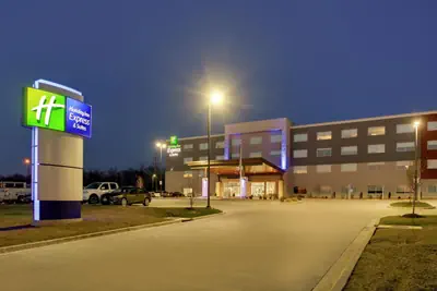 Photo 4 - Holiday Inn Express & Suites - Mount Vernon by IHG