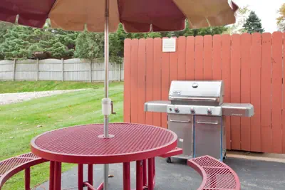 Photo 2 - Candlewood Suites Rockford by IHG