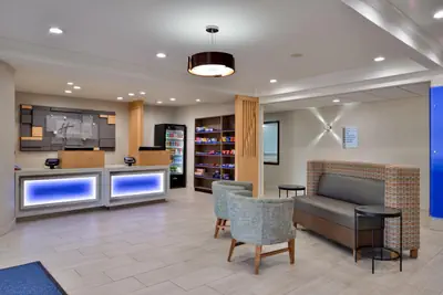 Photo 3 - Holiday Inn Express Hotel & Suites North Kansas City by IHG