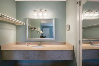 Photo 4 - Travelodge by Wyndham Santee