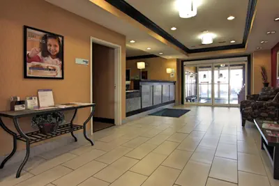 Photo 4 - Holiday Inn Express Hotel & Suites Defiance by IHG