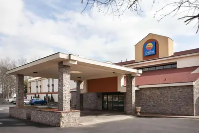 Photo 3 - Comfort Inn & Suites Statesville - Mooresville