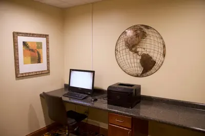 Photo 3 - Country Inn & Suites by Radisson, Crystal Lake, IL