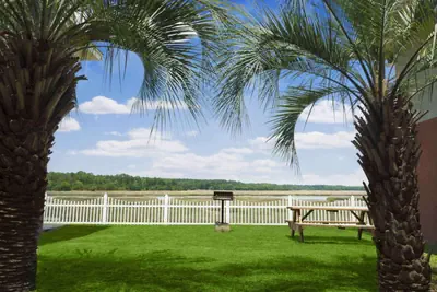 Photo 3 - Howard Johnson by Wyndham Beaufort/Parris Island