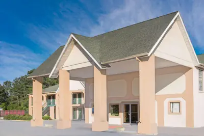 Photo 5 - Americas Best Value Inn Darien
